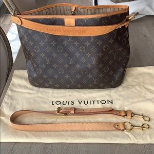 AUTHENTIC Louis Vuitton Delightful MM